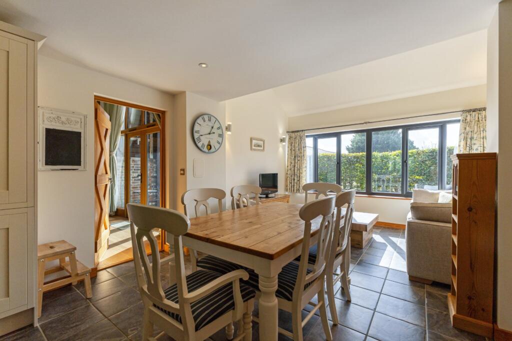 House in Southampton - View 4