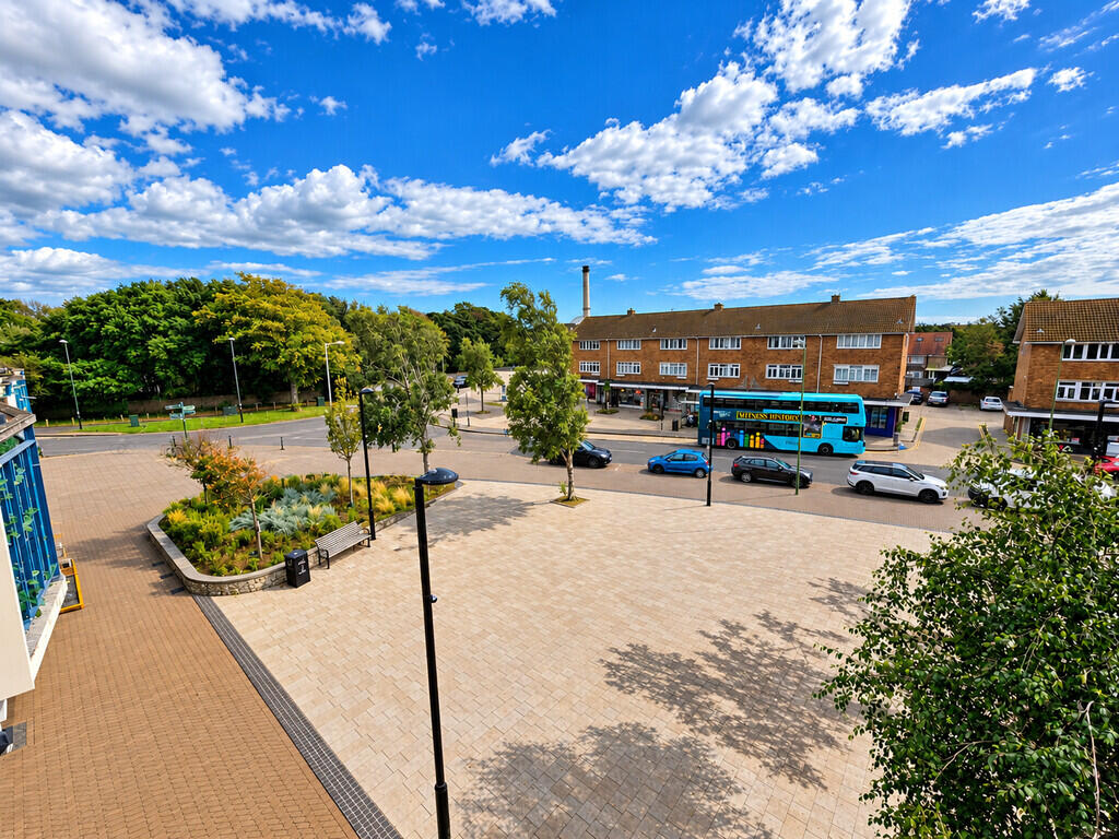 Apartment in Brighton, Southwick - View 3