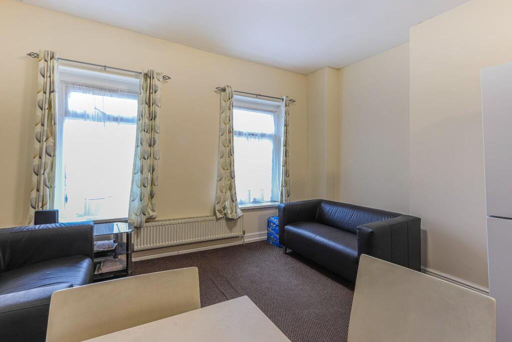 Allensbank Road, Heath - View 4