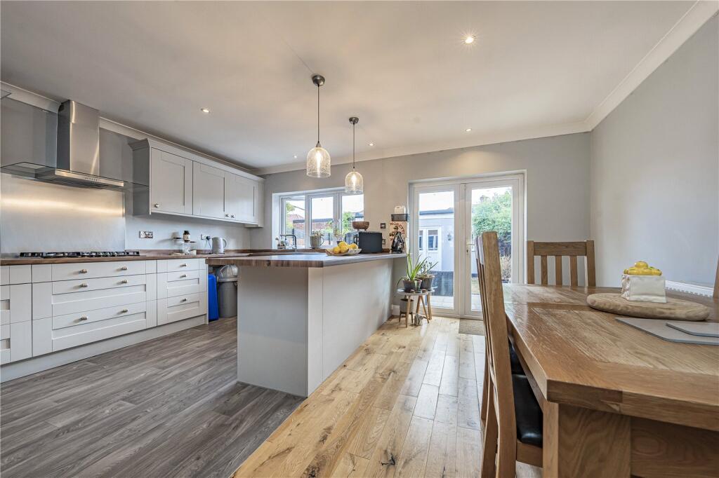 House in Twickenham - View 4
