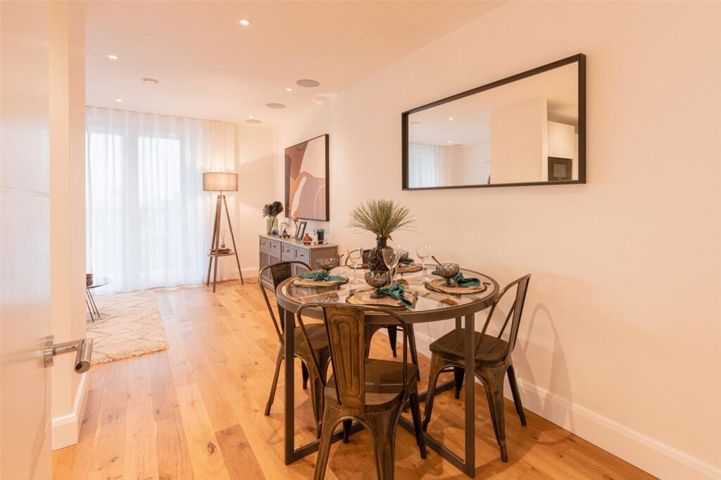 Apartment in London - More