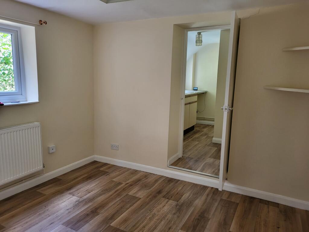 Lodge Cottage, North Wootton  photo 3