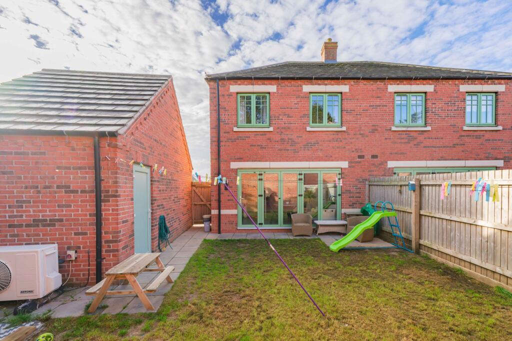 House in Peterborough - View 4