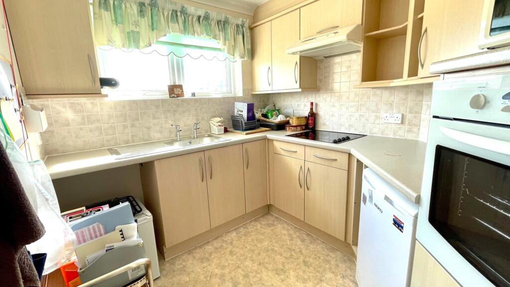 Clarence Road, Llandudno photo 3
