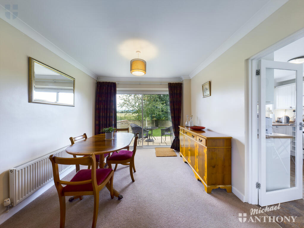 House in Stoke Mandeville, Buckinghamshire - View 3