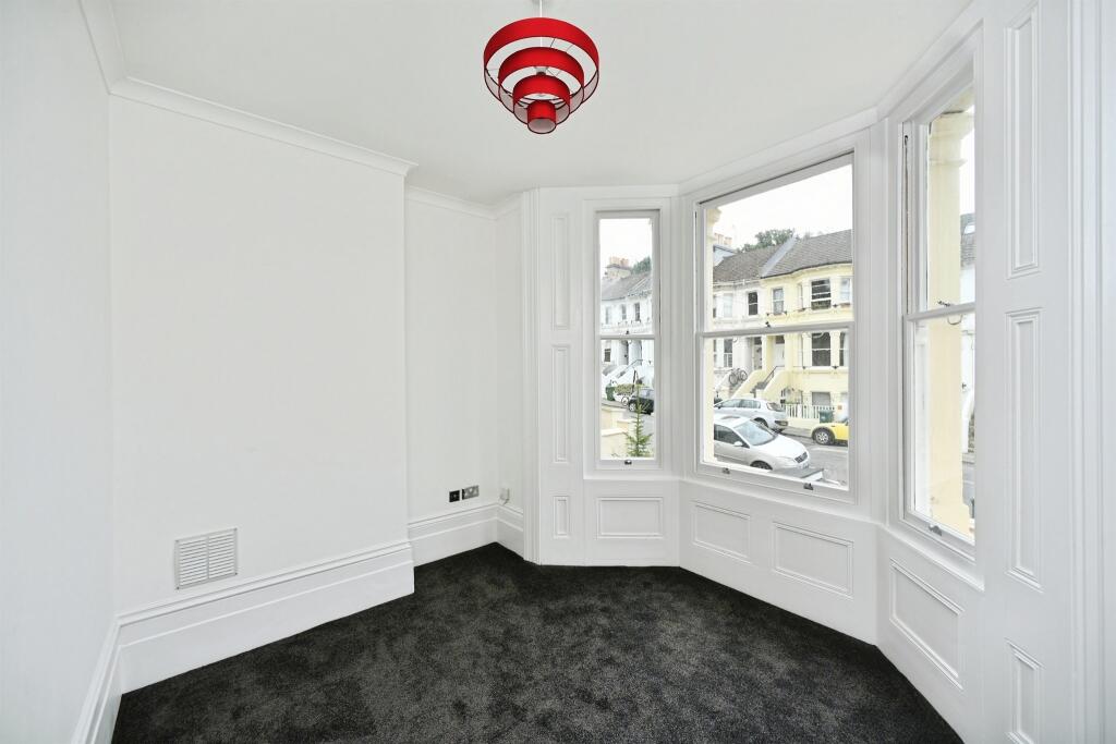 Apartment in Brighton - More