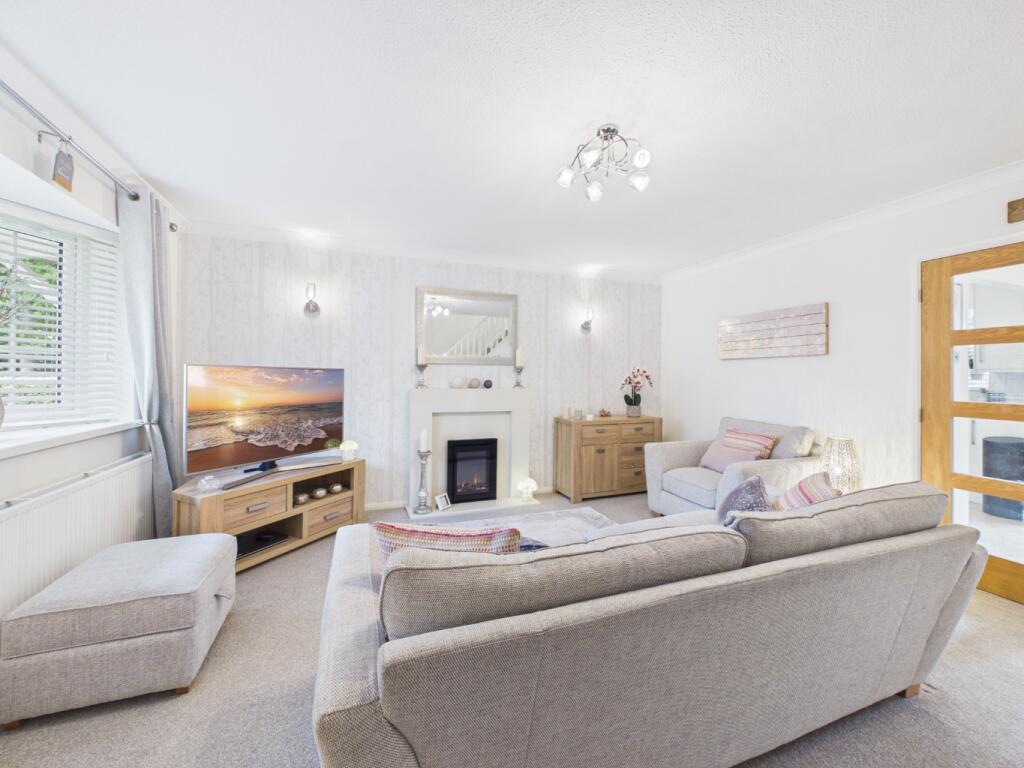 Whitecroft Close, Connah's Quay, Deeside, Flintshire, CH5 4QU photo 2