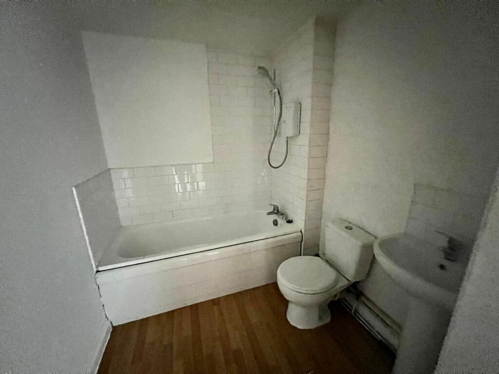 Apartment in Manchester - View 4