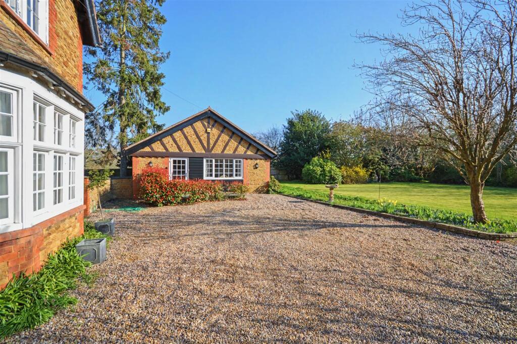 Main image of property: Boughton Green Road, Northampton, NN2