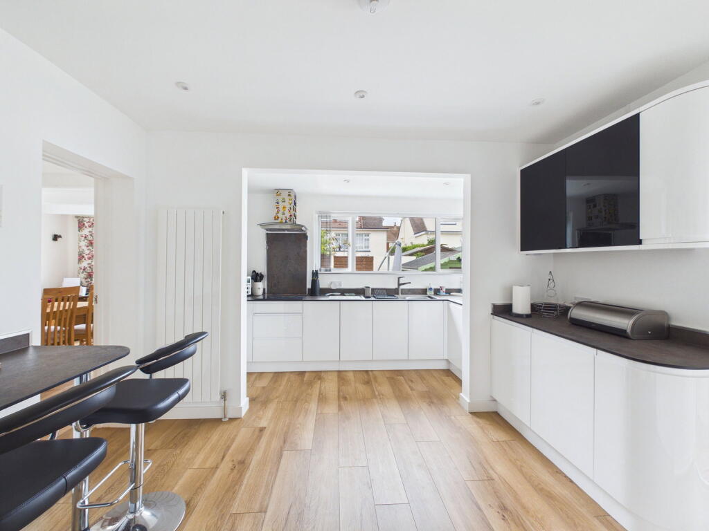 House in Torquay - More