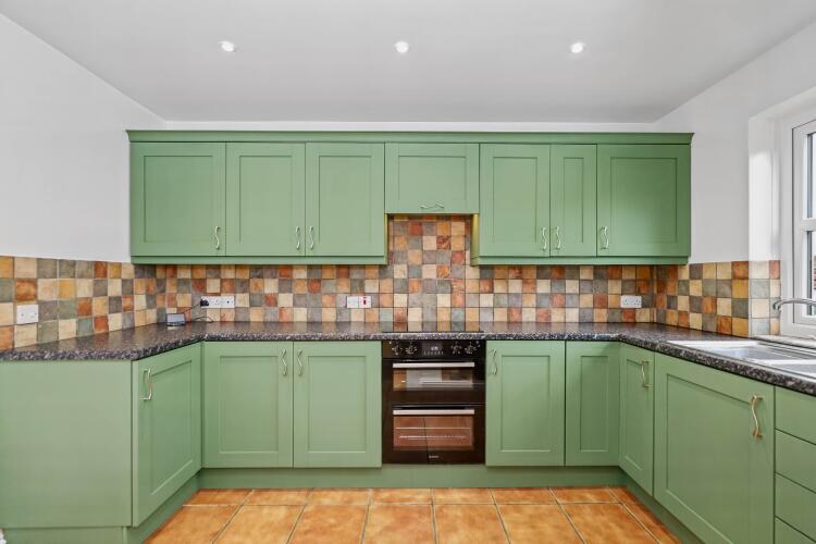 House in Hemel Hempstead, Grendon Underwood - View 2
