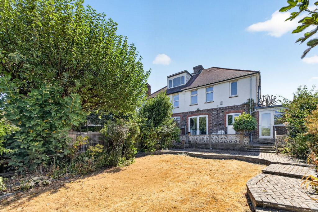 House in Kingston upon Thames - View 4