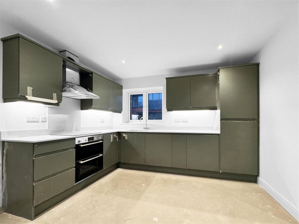 Bosworth Close, Broughton Astley. photo 4