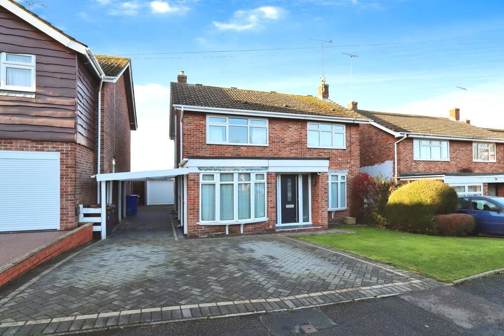 4 bed detached - Hillcrest Avenue, Winshill, DE15 image 2