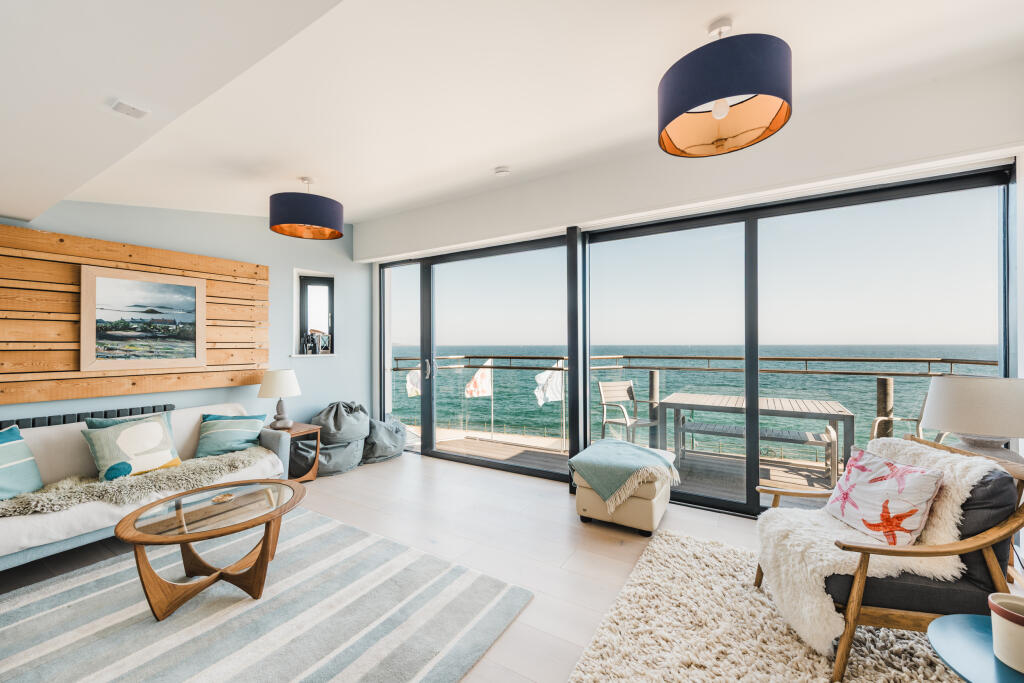 Apartment in Truro - View 2