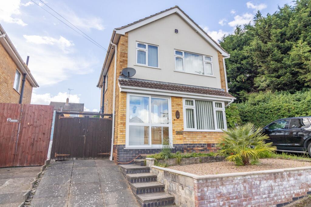 Main image of property: Ashington Close, Leicester, LE3