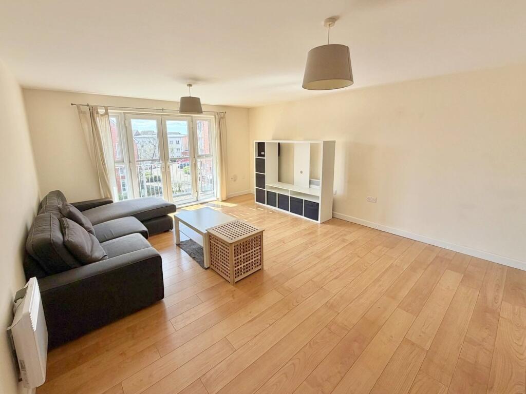 2 Avenel Way, Poole, BH15 photo 4