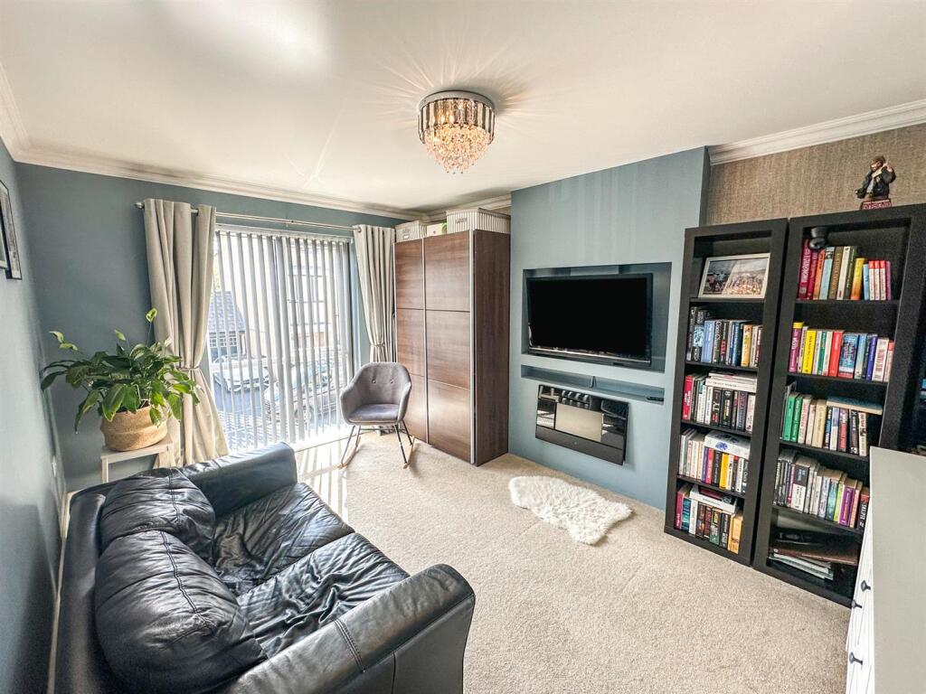 Epping Road, Corby photo 4