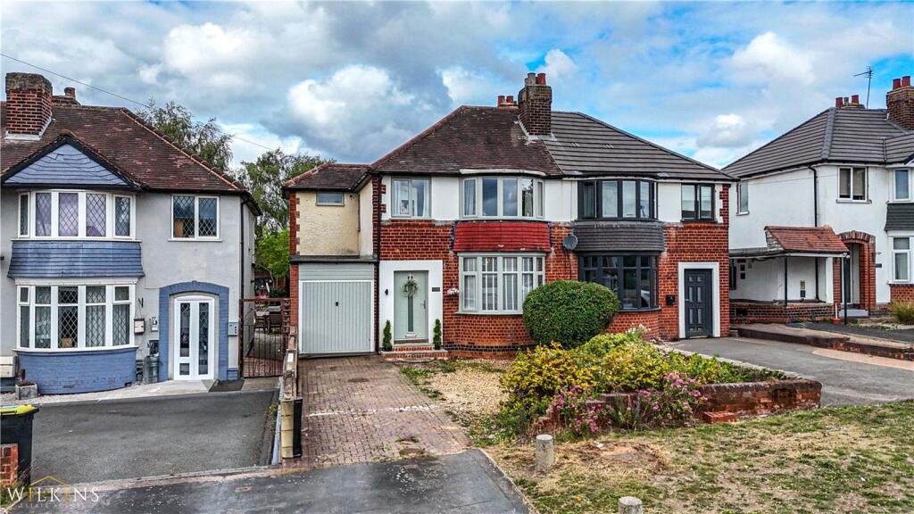 Main image of property: Tamworth Road, Two Gates, Tamworth, Staffordshire, B77