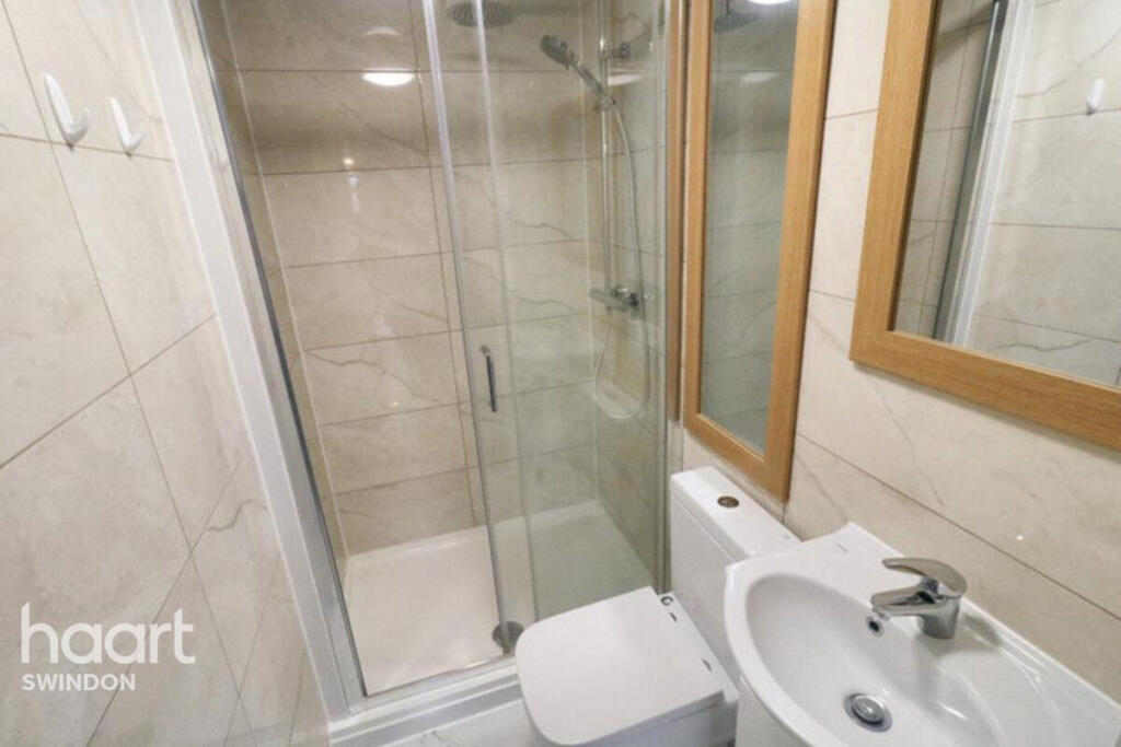 Apartment in Swindon - View 3