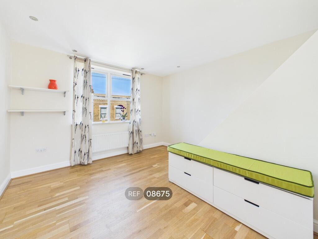 Apartment in London - View 4