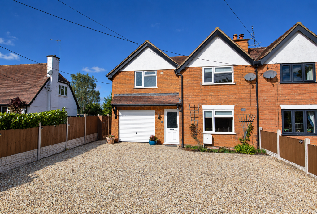 Main image of property: Hereford Road, Leigh Sinton, Malvern, Worcestershire, WR13 5DS