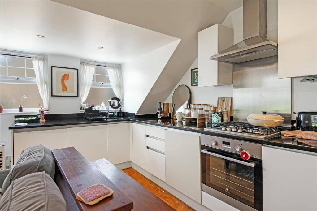 Apartment in London, Burnt Ash Green, Hither Green - View 5