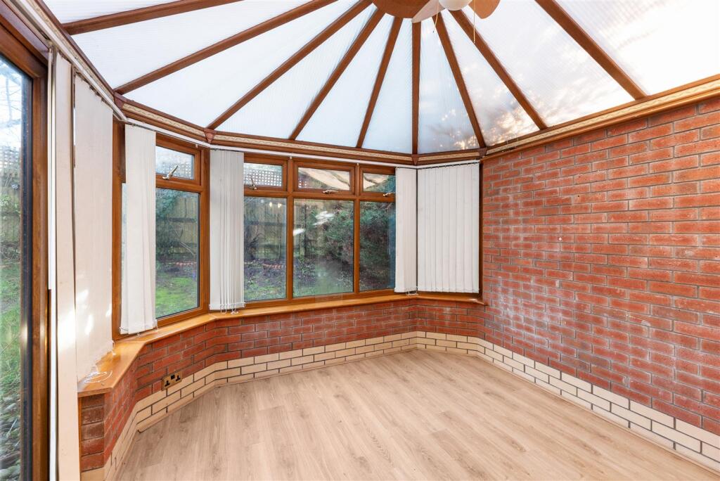 House in Swansea, Birchgrove - View 4