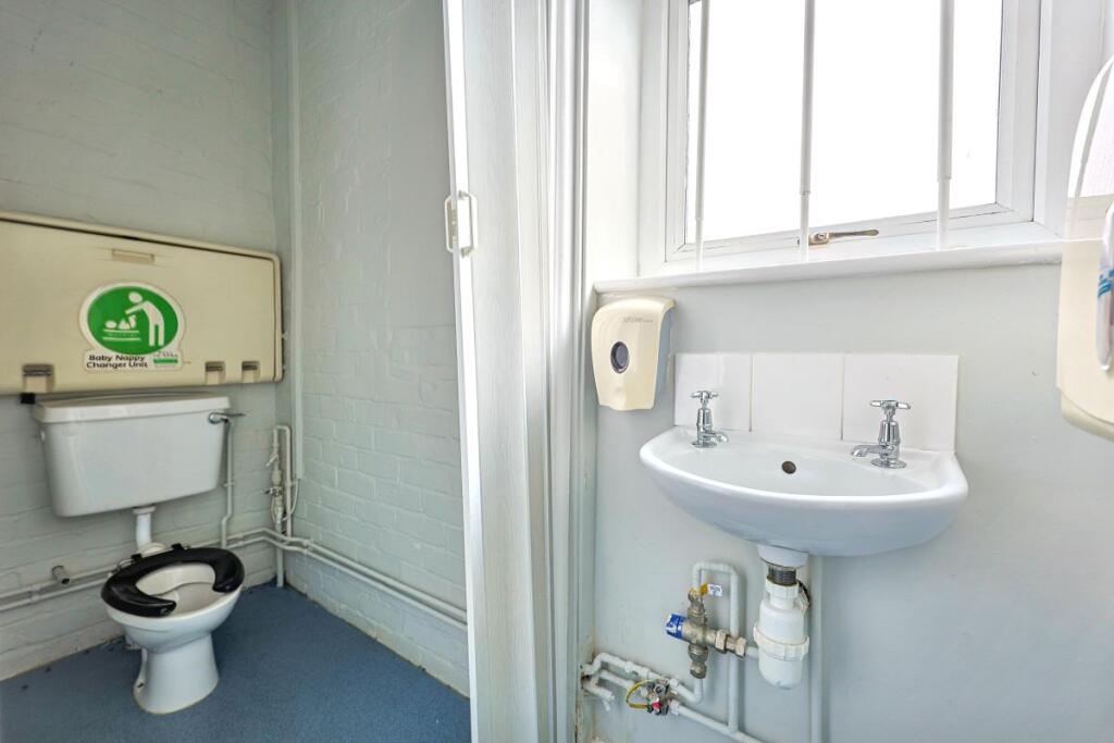 25 Lon-Y-Parc, Caerau, Maesteg, Mid Glamorgan, CF34 0YE photo 4