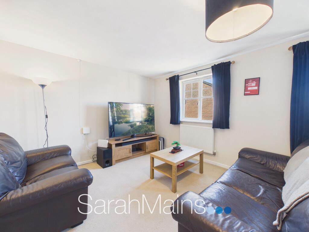 Apartment in Newcastle upon Tyne - View 2