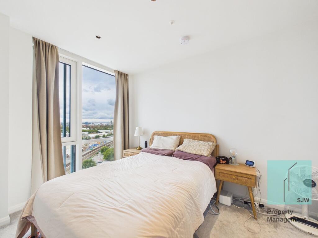 Apartment in London - View 5