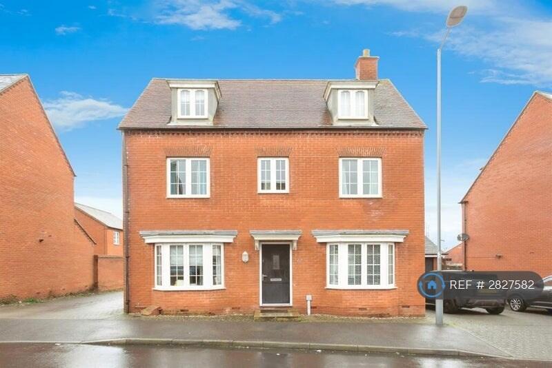 Main image of property: Needlepin Way, Buckingham, MK18