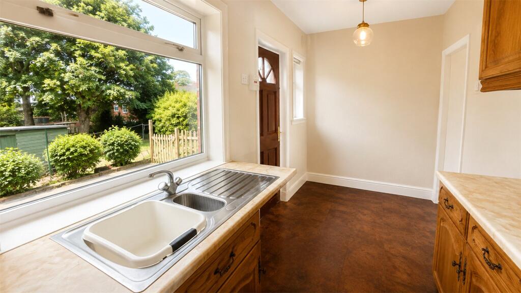 House in Calderdale, Highroad Well - View 5