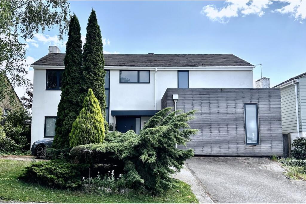 Main image of property: Oakhill, Esher, KT10