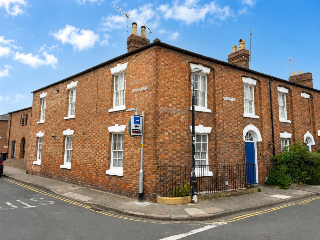 Main image of property: College Street, Stratford-upon-Avon