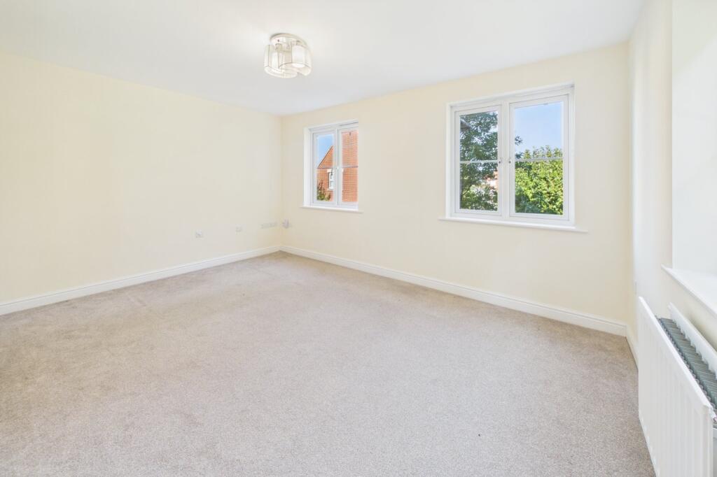 House in Reading - More