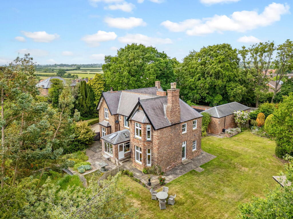 Main image of property: Northallerton Road, Brompton, Northallerton, DL6 2QA