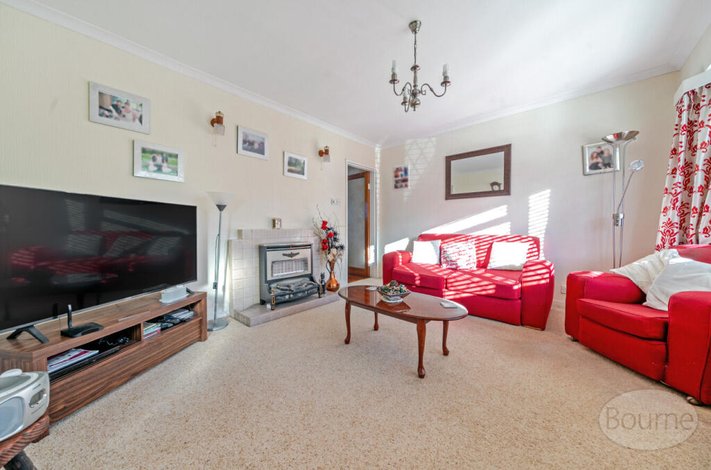 Glendale Drive, Guildford, Surrey, GU4 photo 3