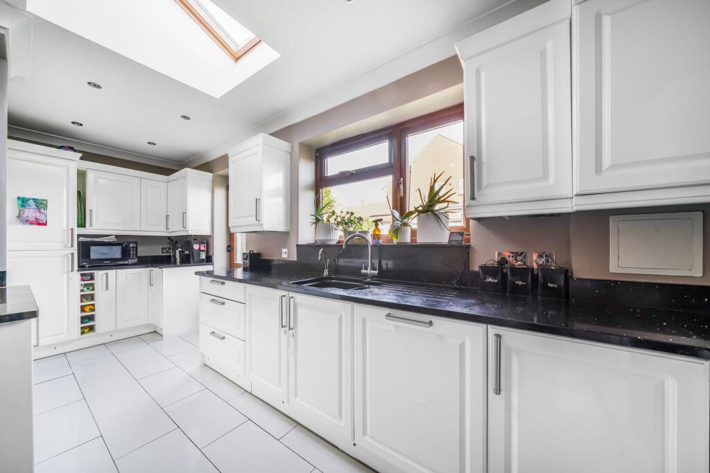 House in London - View 5