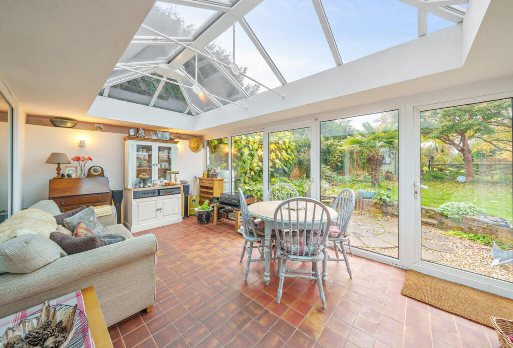 House in Gloucester - View 4