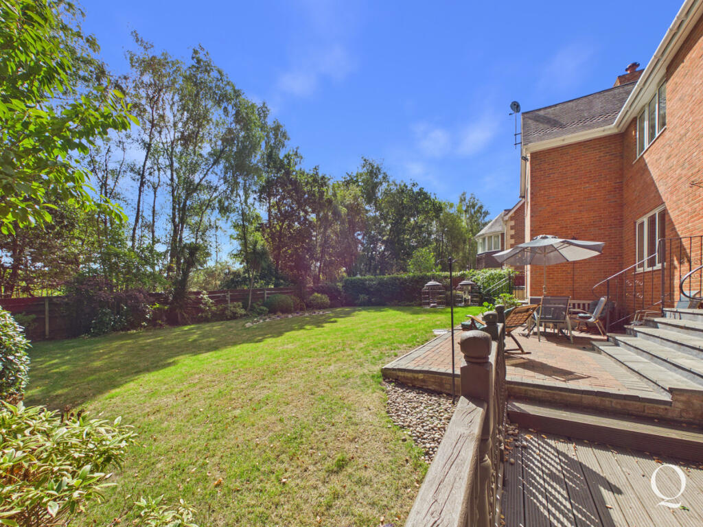 Portmore Close, Broadstone photo 4