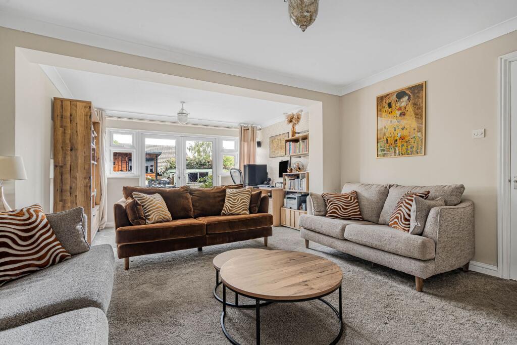 House in Huntingdonshire, Newtown, Huntingdon - View 2
