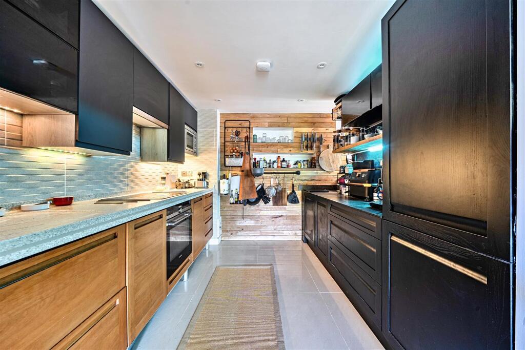 House in Weymouth, Dorset - View 5