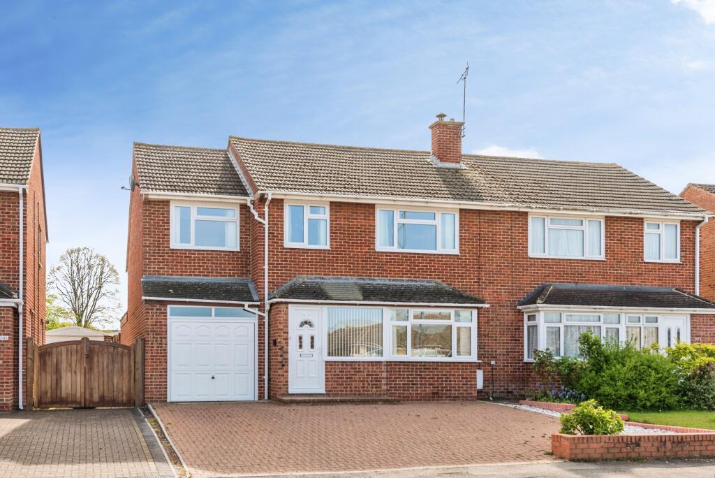 Main image of property: Thames Avenue, Swindon, SN25