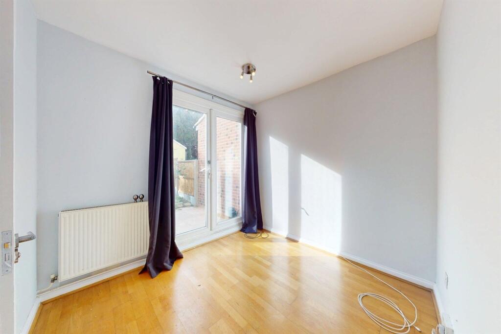 House in Epping Forest, Loughton - View 5