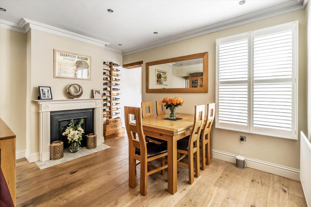 House in Guildford - View 4