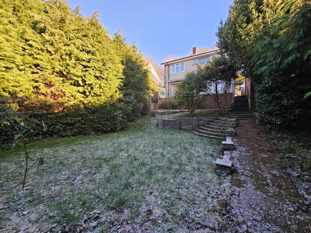 Badgers Hole, Caerleon Road, Llanfrechfa, Cwmbran, Gwent, NP44 8TY photo 2