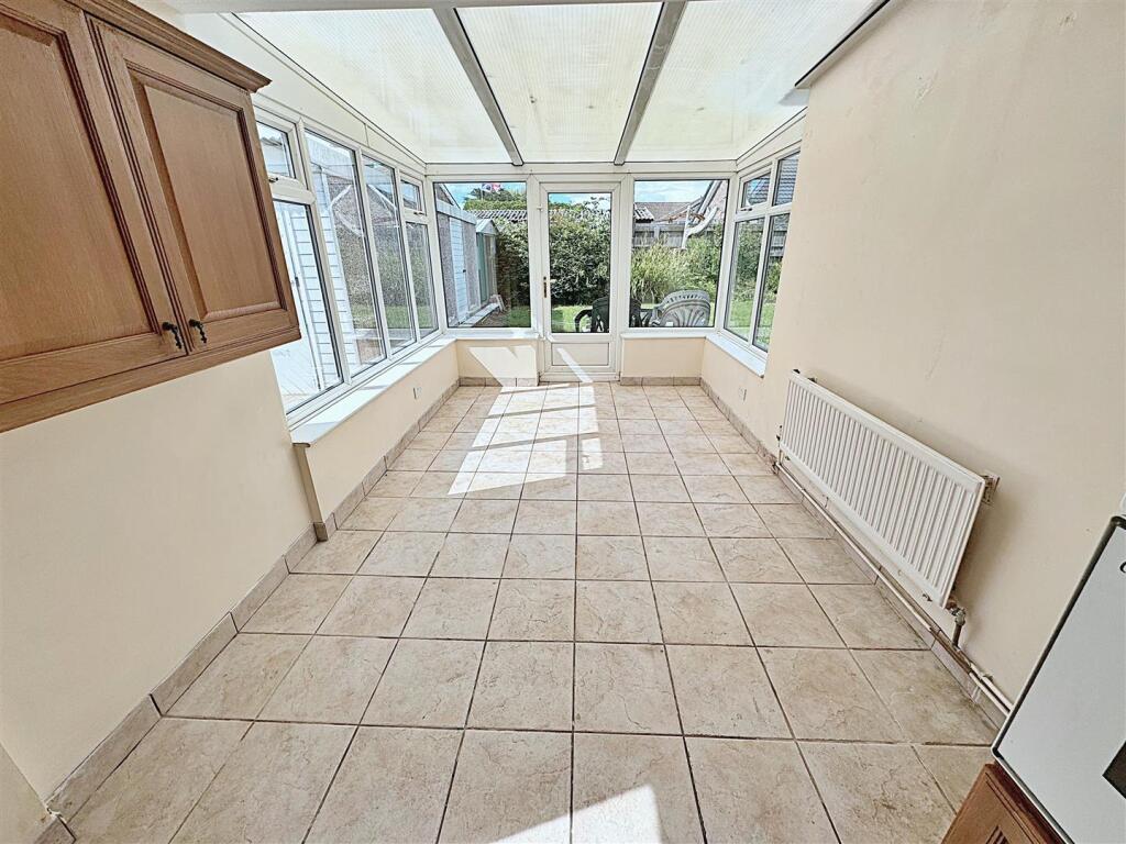 House in Cleethorpes, North East Lincolnshire - View 4