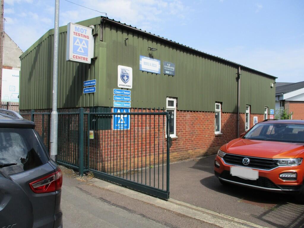 Main image of property: 56A Sandy Lane, Worksop, Nottinghamshire, S80 1SR