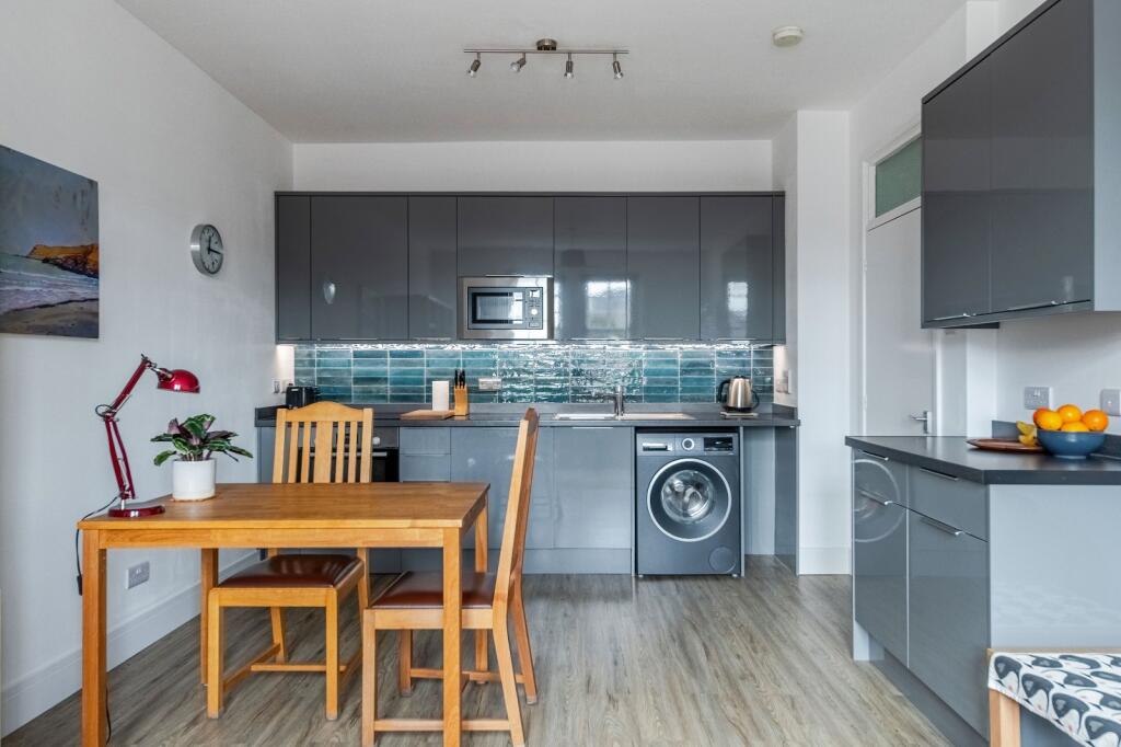 Apartment in London, City of Westminster - View 4